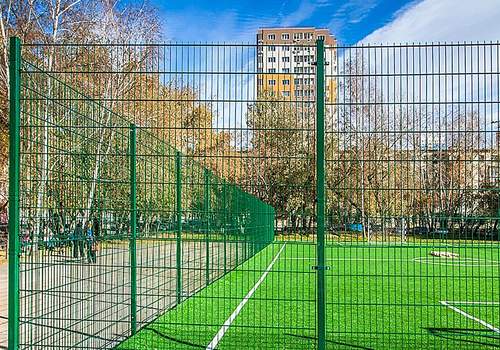 2Д забор для футбольной площадки в Нижневартовске